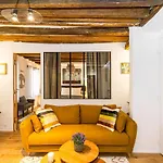 Opera-madeleine 2 Bedrooms Apartment *