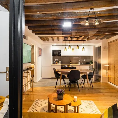 Opéra-madeleine 2 Bedrooms * Parijs